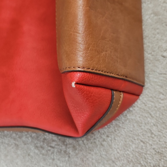 Market & Spruce Red Tote - Picture 8 of 8